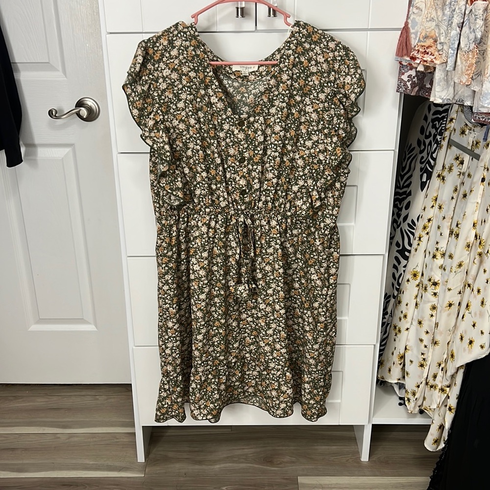 curve and cloth dress